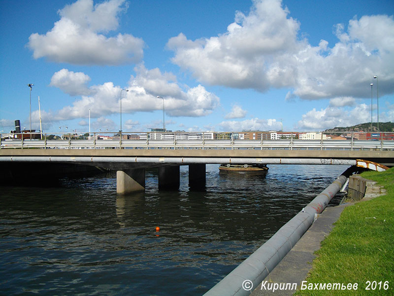 Мост Мастхамн через Розенлундский канал