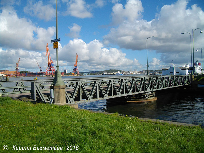 Недействующий разводной мост через Розенлундский канал (бывший железнодорожный)